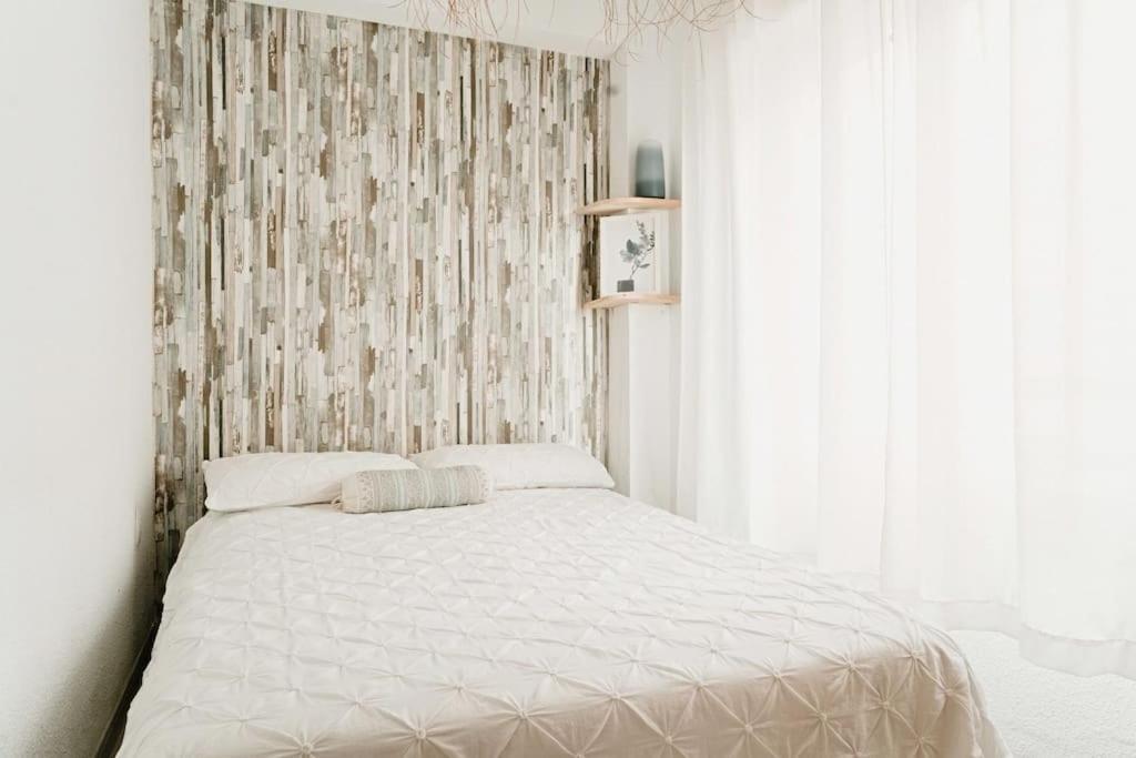 Apartamento Frente Al Mar, Familiar Y Acogedor. Санта Пола Екстериор снимка